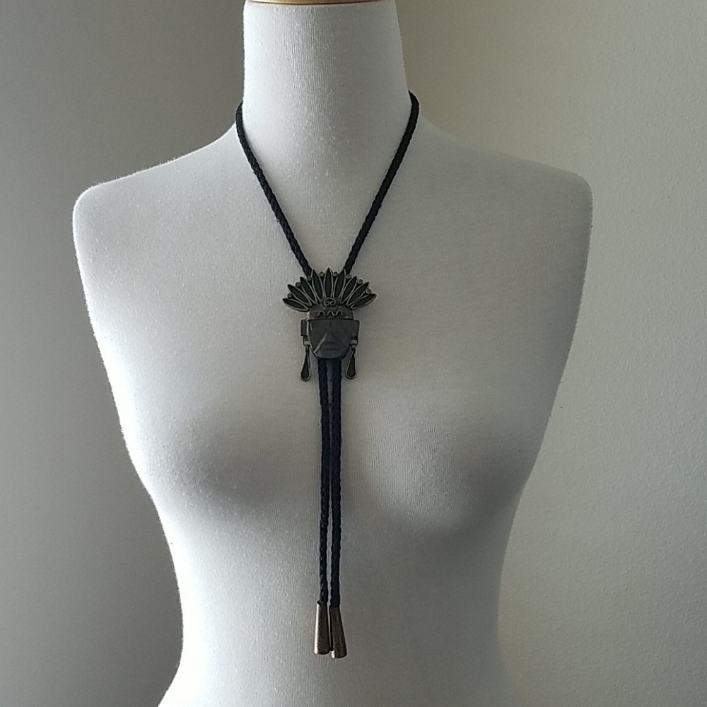 Native American Headress Bolo Tie